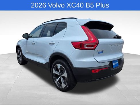 Used 2026 Volvo XC40 B5 Plus AWD/4WD image 6