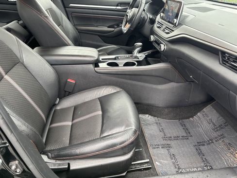 Used 2023 Nissan Altima 2.5 SR image 32