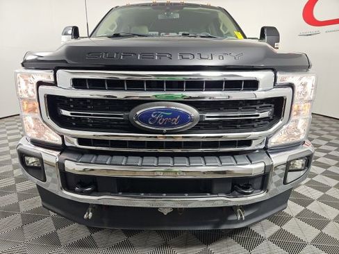 Used 2020 Ford F350 Lariat image 2