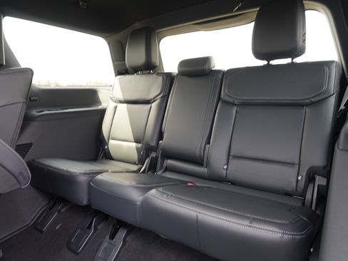 New 2026 Ford Expedition Platinum AWD/4WD image 24