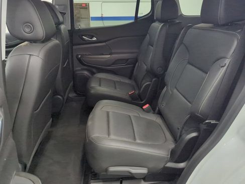 Used 2023 GMC Acadia SLT FWD image 27