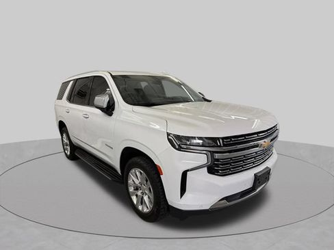 Used 2021 Chevrolet Tahoe Premier w/ Premium Package AWD/4WD image 4