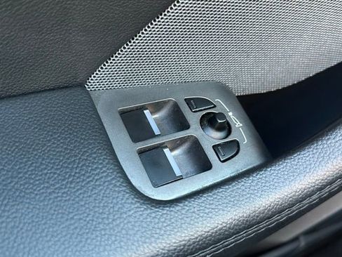 Used 2014 Jaguar F-TYPE S image 18