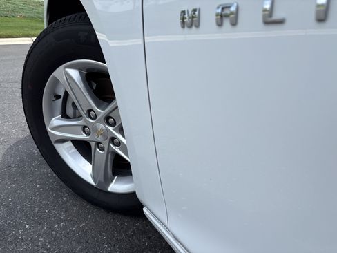 Used 2024 Chevrolet Malibu LT FWD image 12