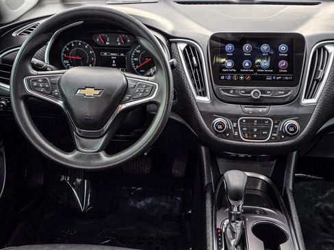 Used 2025 Chevrolet Malibu LT FWD image 31