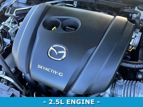 Used 2020 MAZDA MAZDA3 Hatchback w/ Preferred Package FWD image 30