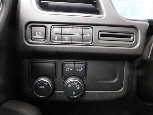 Used 2022 Chevrolet Tahoe LT w/ LT Signature Plus Package image 32