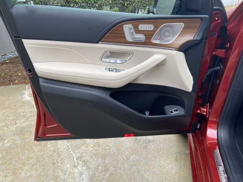 Certified 2025 Mercedes-Benz GLE 350 4MATIC image 16