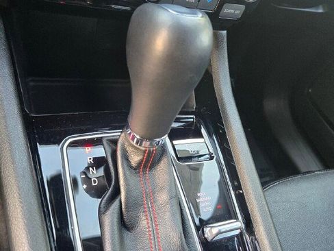 Used 2023 Jeep Compass Trailhawk image 18