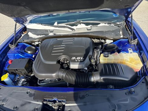 Used 2019 Dodge Charger SXT w/ Cold Weather Package image 23