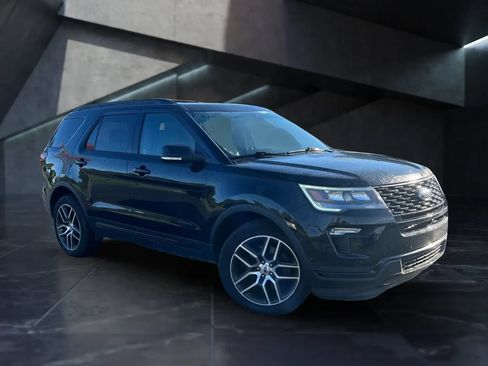 Used 2018 Ford Explorer Sport AWD/4WD image 2