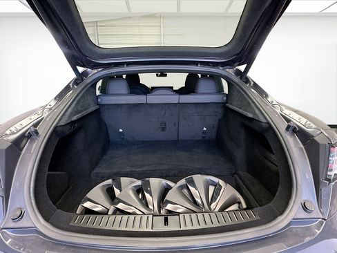 Used 2022 Tesla Model S image 19