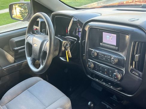 Used 2015 Chevrolet Silverado 1500 W/T w/ WT Convenience Package AWD/4WD image 11