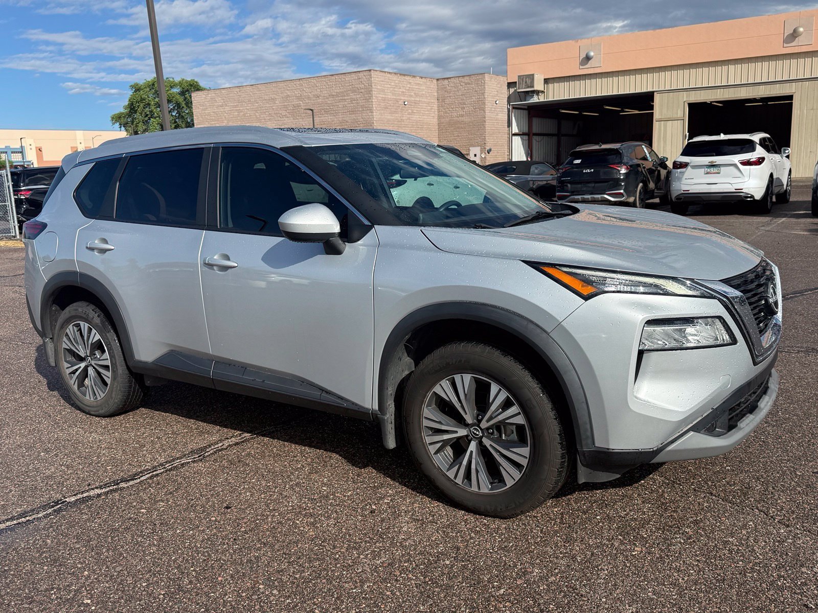Certified 2023 Nissan Rogue SV w/ SV Premium B Package FWD image 3