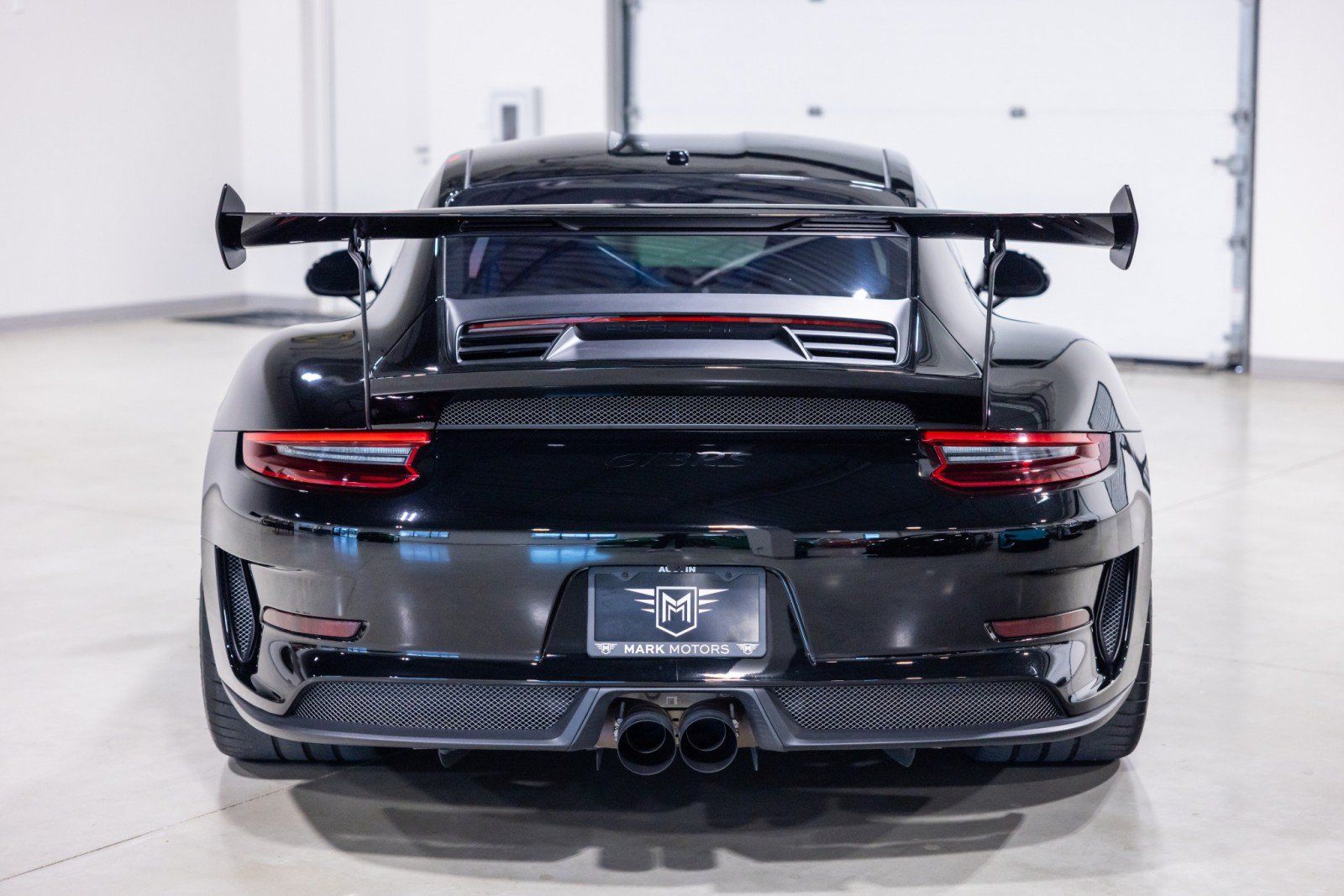 Used 2019 Porsche 911 GT3 RS RWD image 8