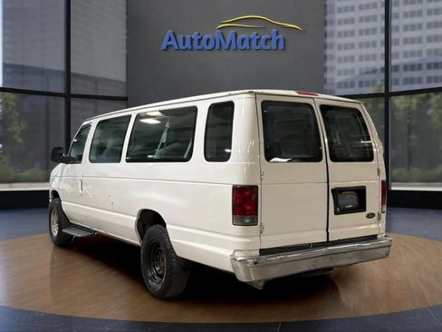 Used 2009 Ford E-350 and Econoline 350 XLT RWD image 8