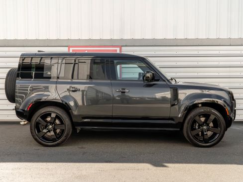 Used 2023 Land Rover Defender 110 Carpathian Edition AWD/4WD image 38