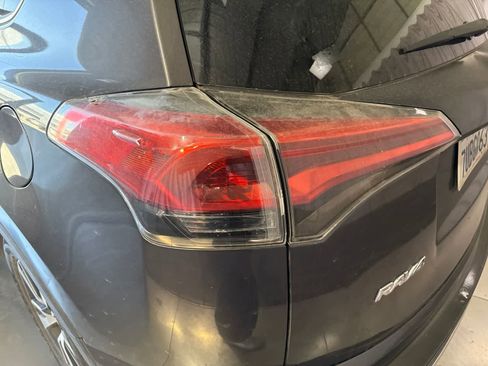 Used 2016 Toyota RAV4 XLE FWD image 12