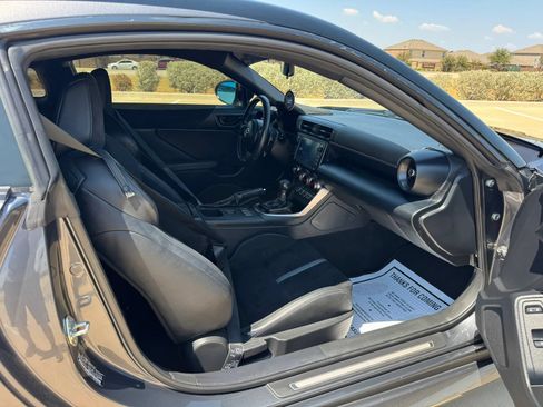 Used 2023 Toyota GR86 Premium RWD image 25