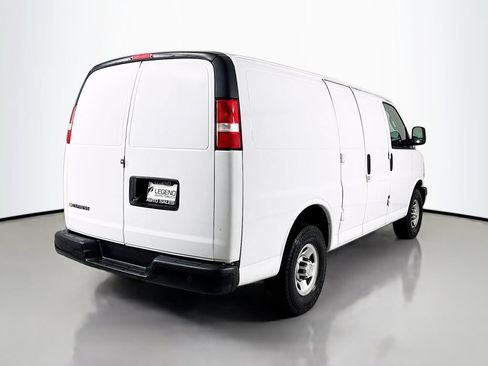 Used 2020 Chevrolet Express 2500 RWD image 5