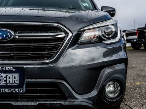 Used 2018 Subaru Outback 2.5i Limited image 9