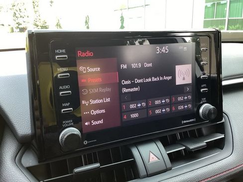 Used 2022 Toyota RAV4 SE w/ Weather & Moonroof Package AWD/4WD image 15