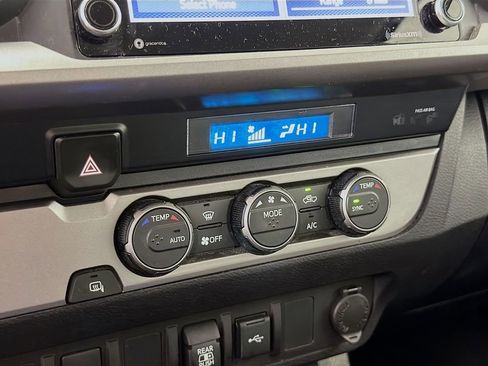 Used 2021 Toyota Tacoma SR5 image 18