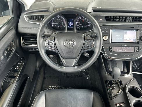 Used 2018 Toyota Avalon Touring w/ Carpet Mat Package FWD image 13