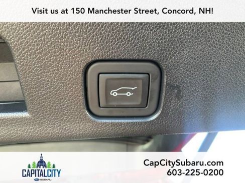 Used 2024 GMC Acadia Denali w/ Super Cruise Package image 12