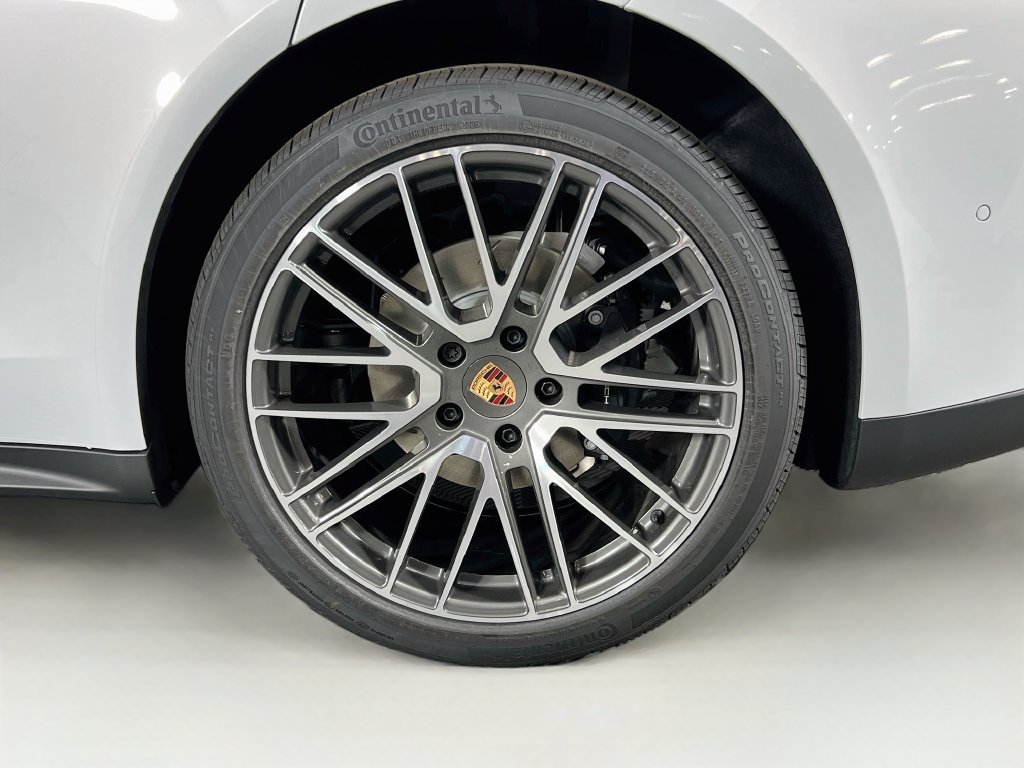 New 2026 Porsche Panamera 4 AWD/4WD image 33
