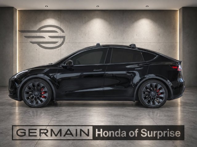 Used 2023 Tesla Model Y Performance AWD/4WD image 3