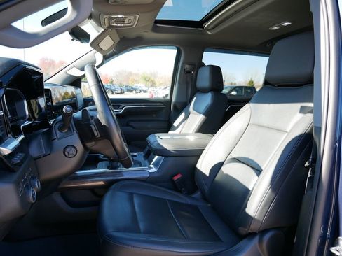 Used 2022 Chevrolet Silverado 1500 LTZ w/ LTZ Premium Package image 27