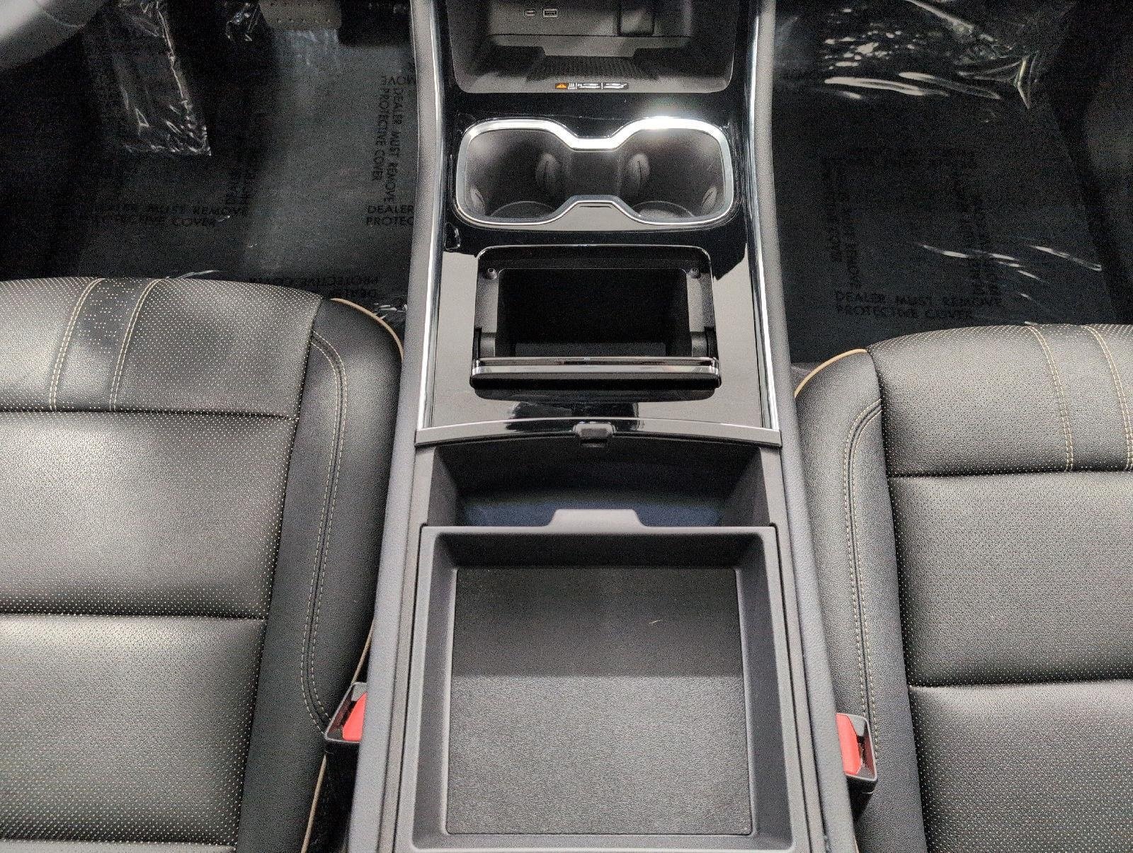 Used 2026 Chevrolet Traverse High Country w/ LPO, Floor Liner Package AWD/4WD image 17