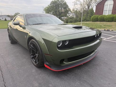 Used 2021 Dodge Challenger R/T Scat Pack image 9