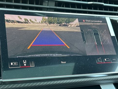 New 2025 Audi SQ7 Premium Plus image 18