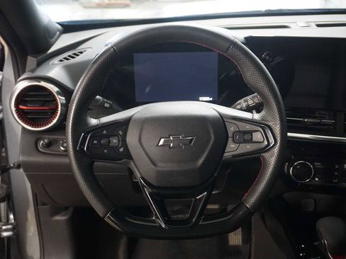 Certified 2024 Chevrolet Trax RS w/ Sunroof Package image 17