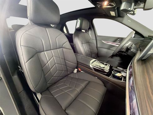 New 2026 BMW 750e xDrive AWD/4WD image 53
