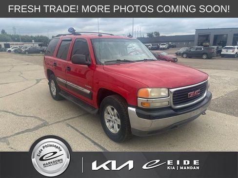 Used 2005 GMC Yukon SLT w/ SLT Preferred Equipment Group AWD/4WD image 1