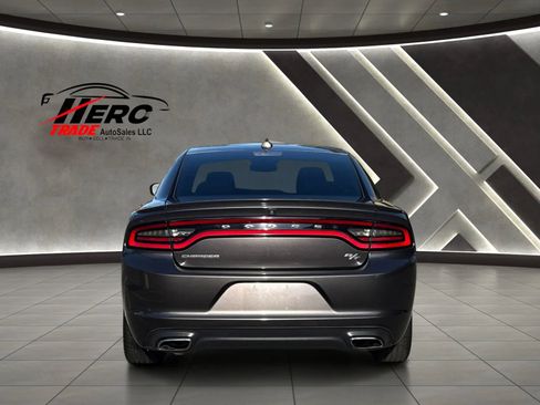 Used 2015 Dodge Charger R/T RWD image 5