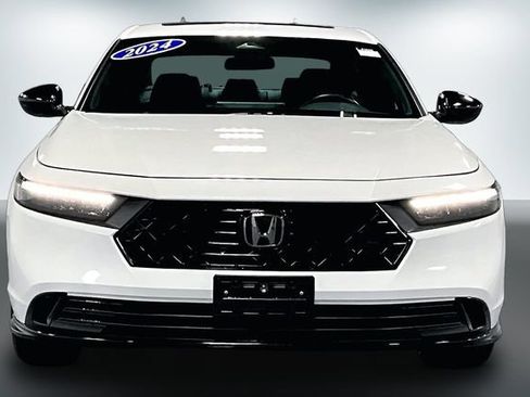 Used 2024 Honda Accord Sport image 2