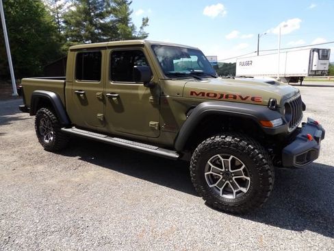 New 2026 Jeep Gladiator Mojave w/ Safety Group AWD/4WD image 6