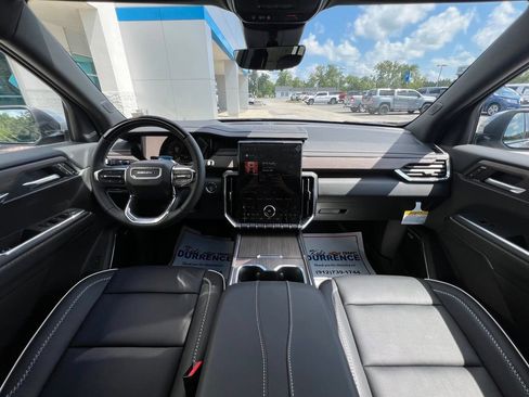 New 2026 GMC Acadia Denali w/ Super Cruise Package FWD image 2