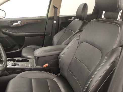 Used 2020 Ford Escape Titanium AWD/4WD image 17