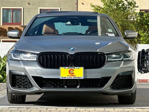 Used 2023 BMW 530e w/ M Sport Package image 8