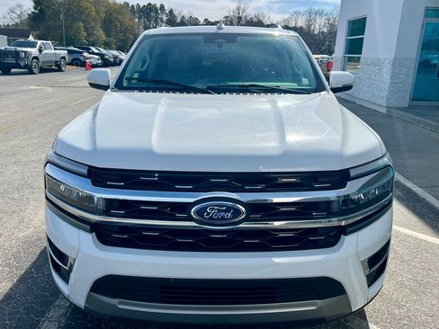 Used 2024 Ford Expedition Max Limited image 6