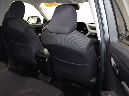 Used 2023 Toyota Highlander L image 27