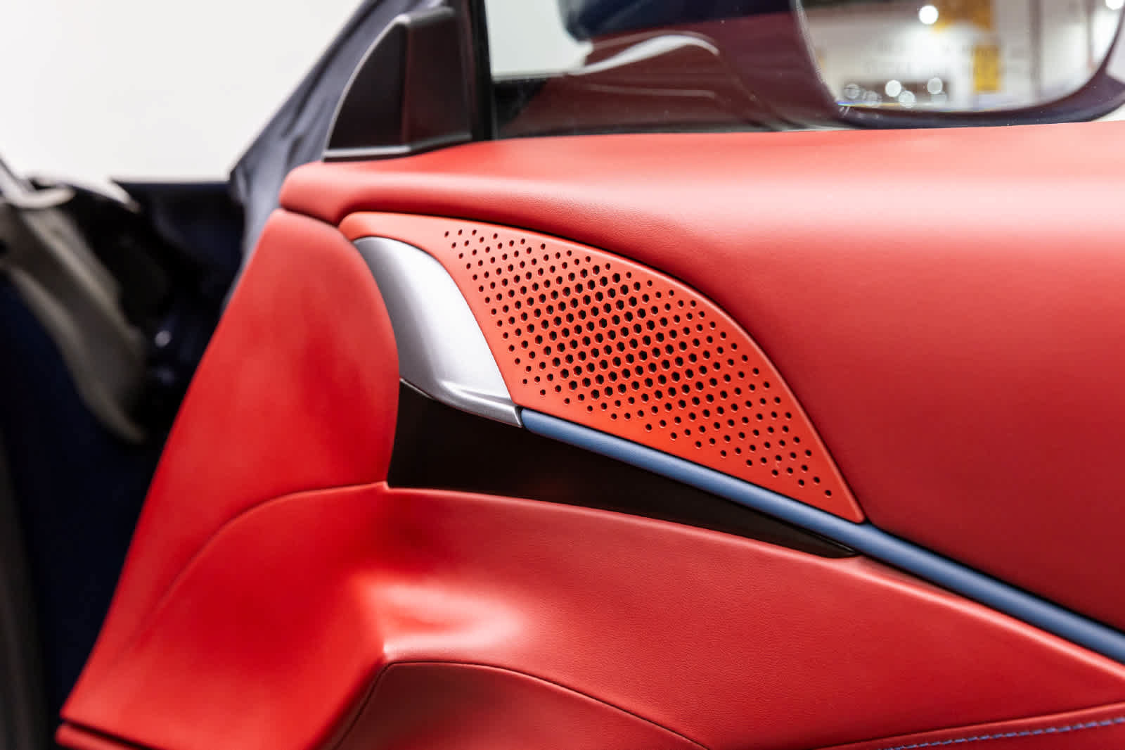 Used 2021 Ferrari Roma RWD image 41