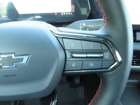 Used 2026 Chevrolet Equinox RS w/ Safety and Technology Package FWD image 25