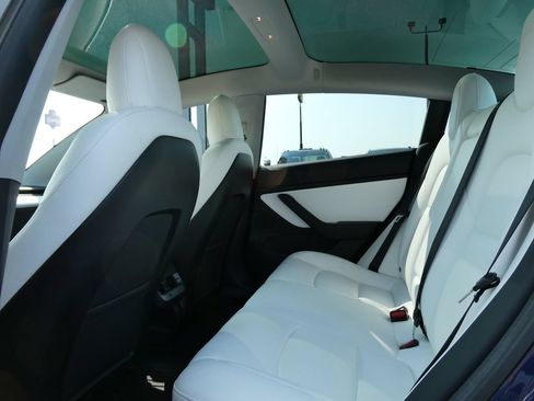 Used 2020 Tesla Model 3 Long Range AWD/4WD image 16