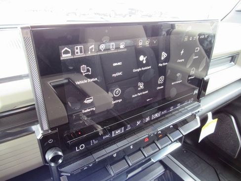 New 2026 GMC Hummer EV 4x4 Crew Cab image 19